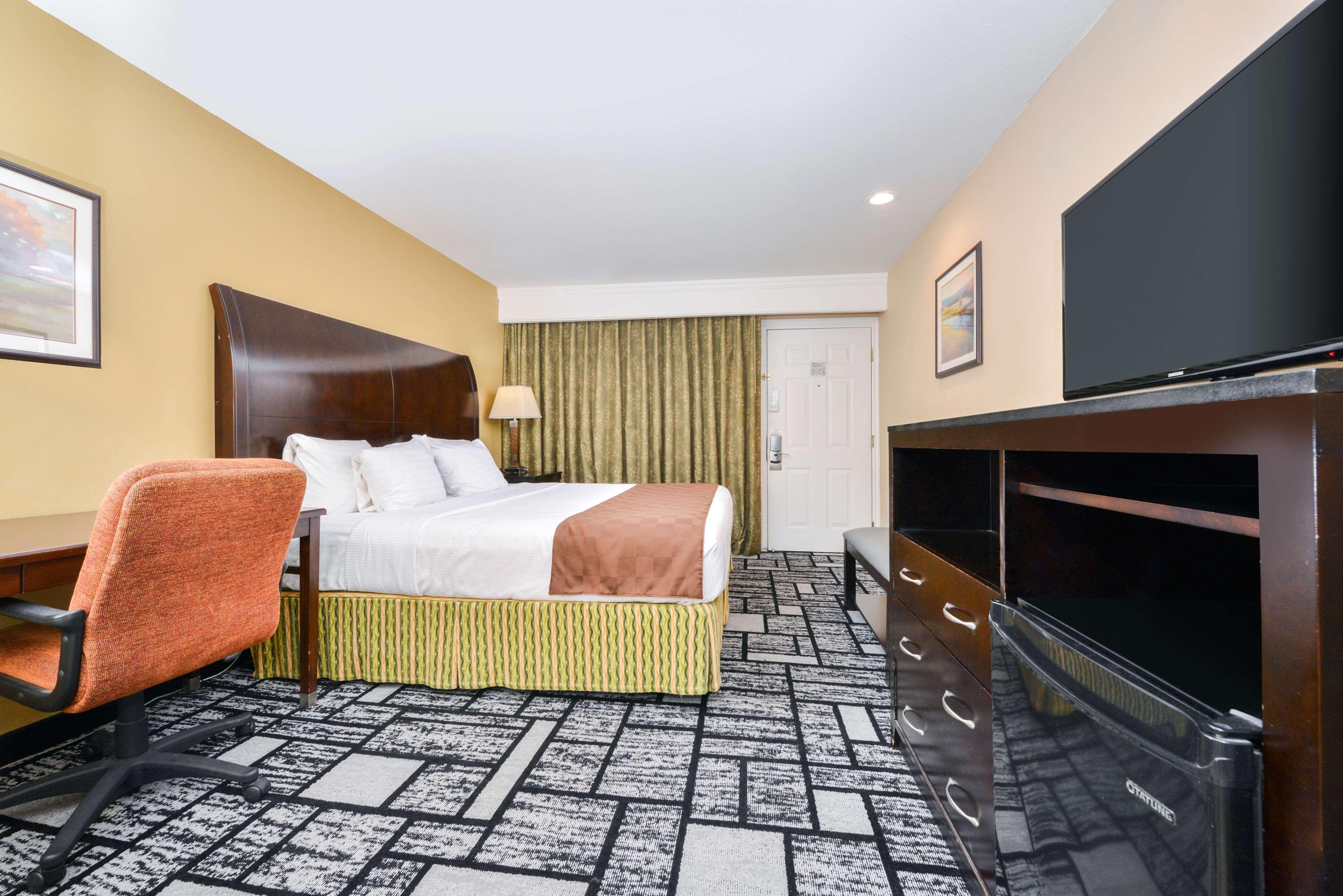 Best Western Plus Meridian Inn & Suites, Anaheim-Ориндж Екстериор снимка