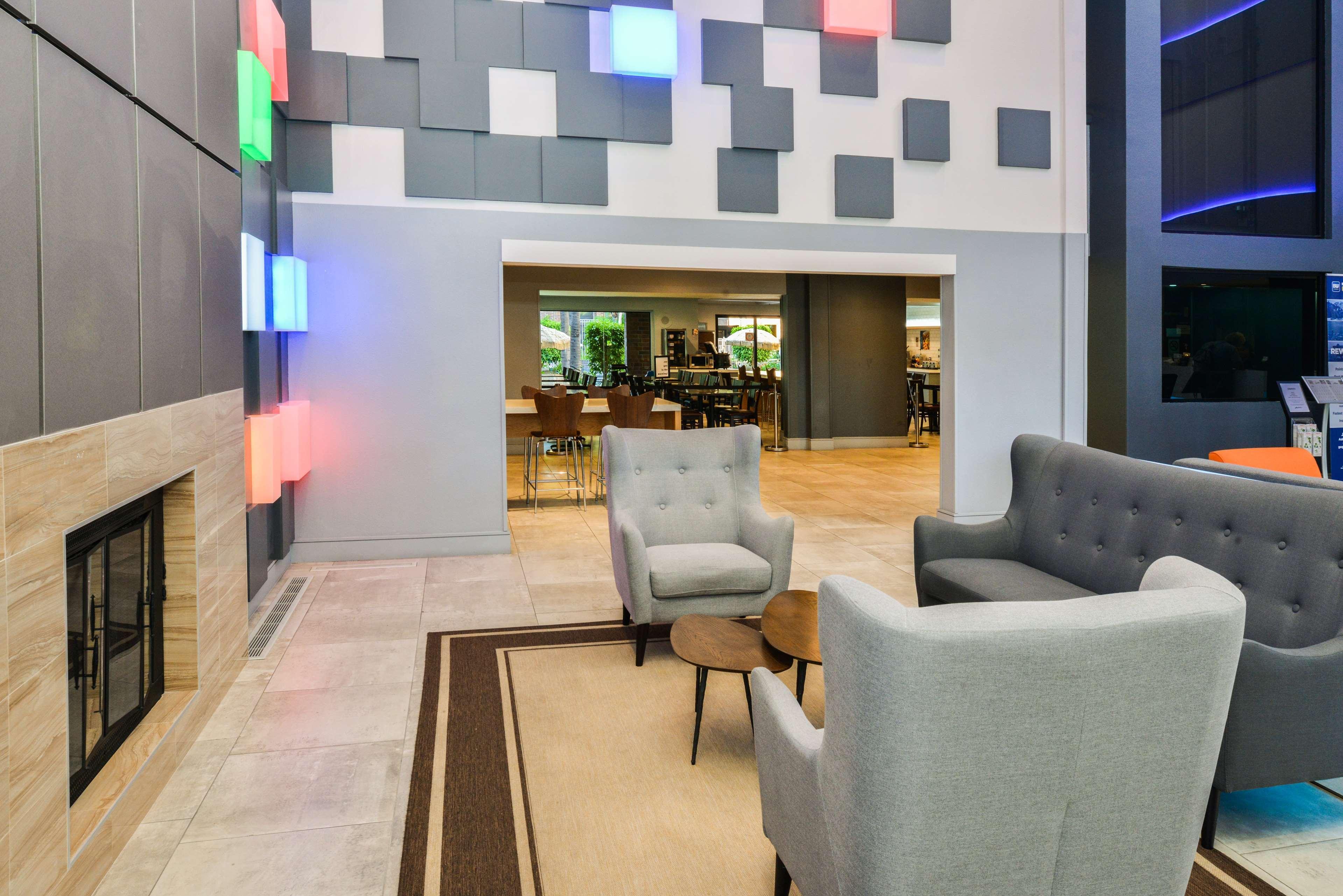 Best Western Plus Meridian Inn & Suites, Anaheim-Ориндж Екстериор снимка