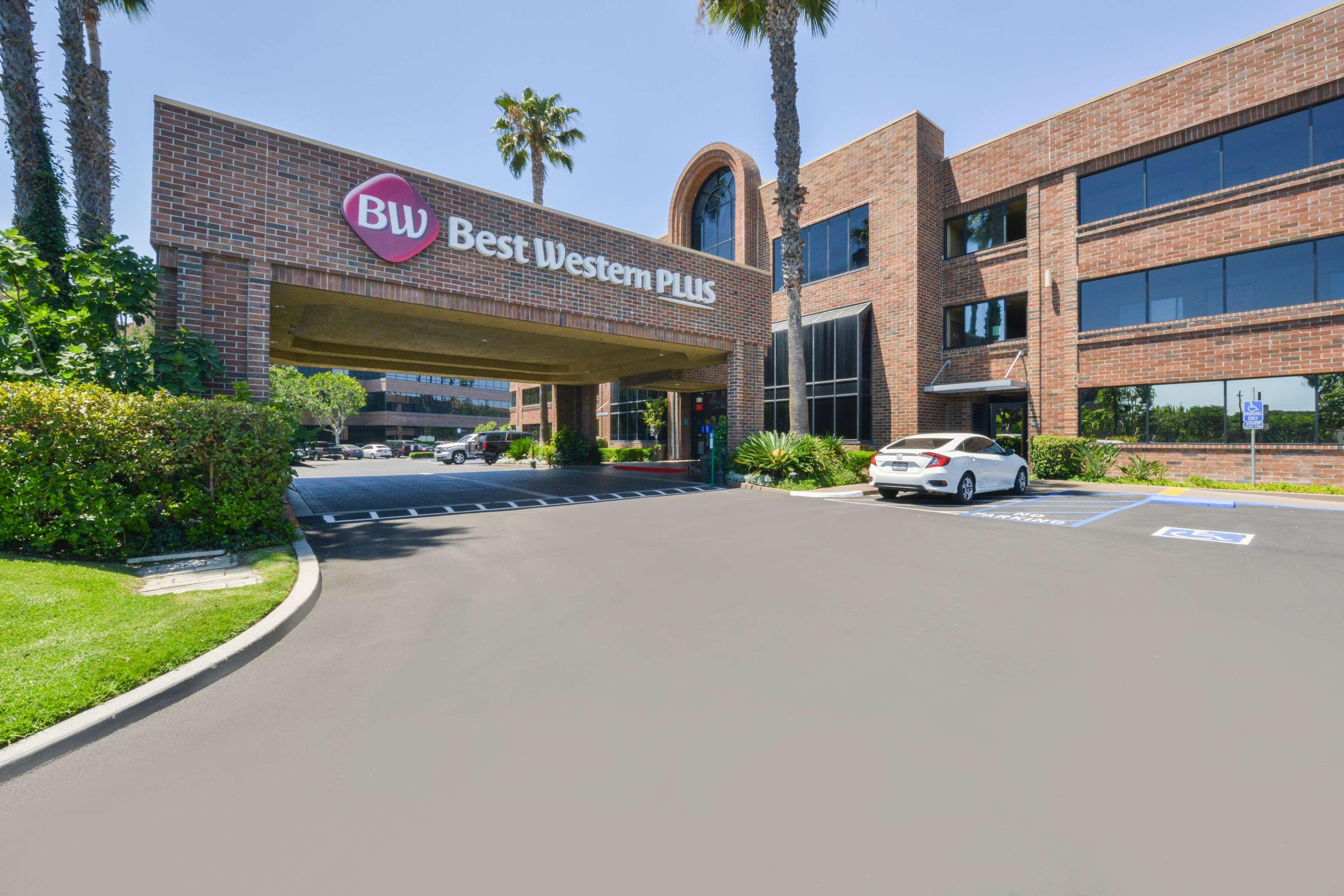 Best Western Plus Meridian Inn & Suites, Anaheim-Ориндж Екстериор снимка