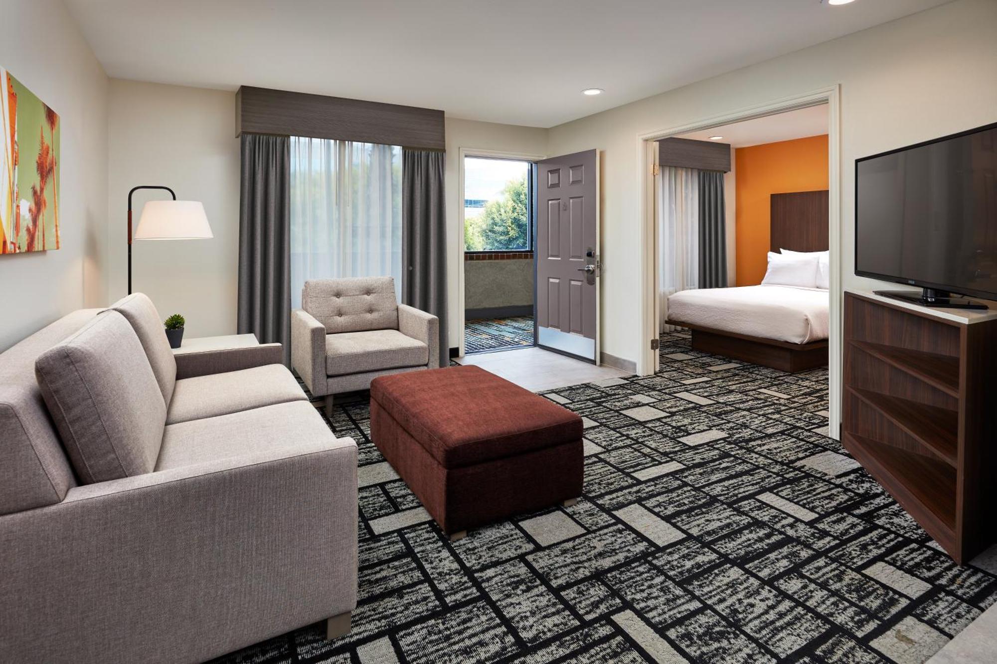 Best Western Plus Meridian Inn & Suites, Anaheim-Ориндж Екстериор снимка