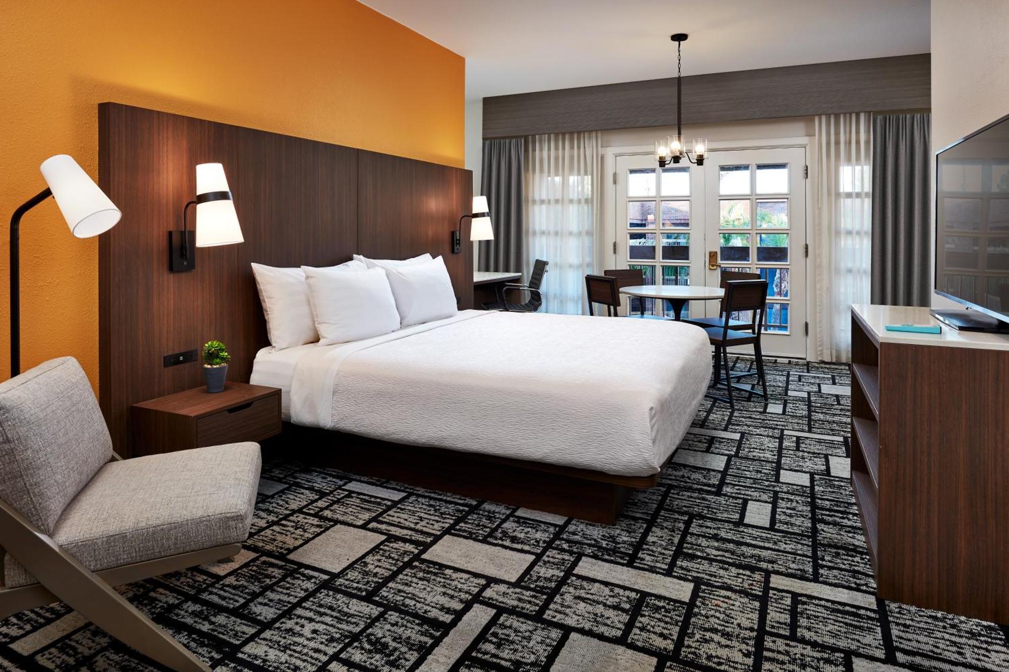 Best Western Plus Meridian Inn & Suites, Anaheim-Ориндж Екстериор снимка