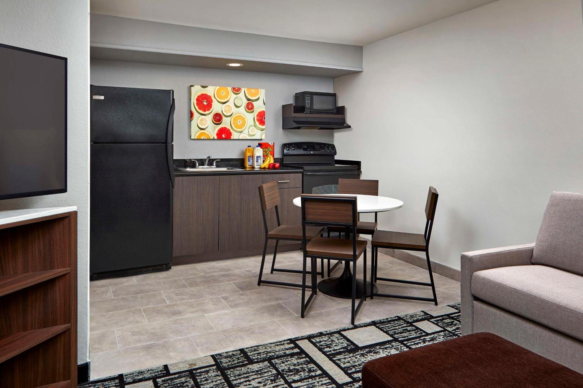Best Western Plus Meridian Inn & Suites, Anaheim-Ориндж Екстериор снимка
