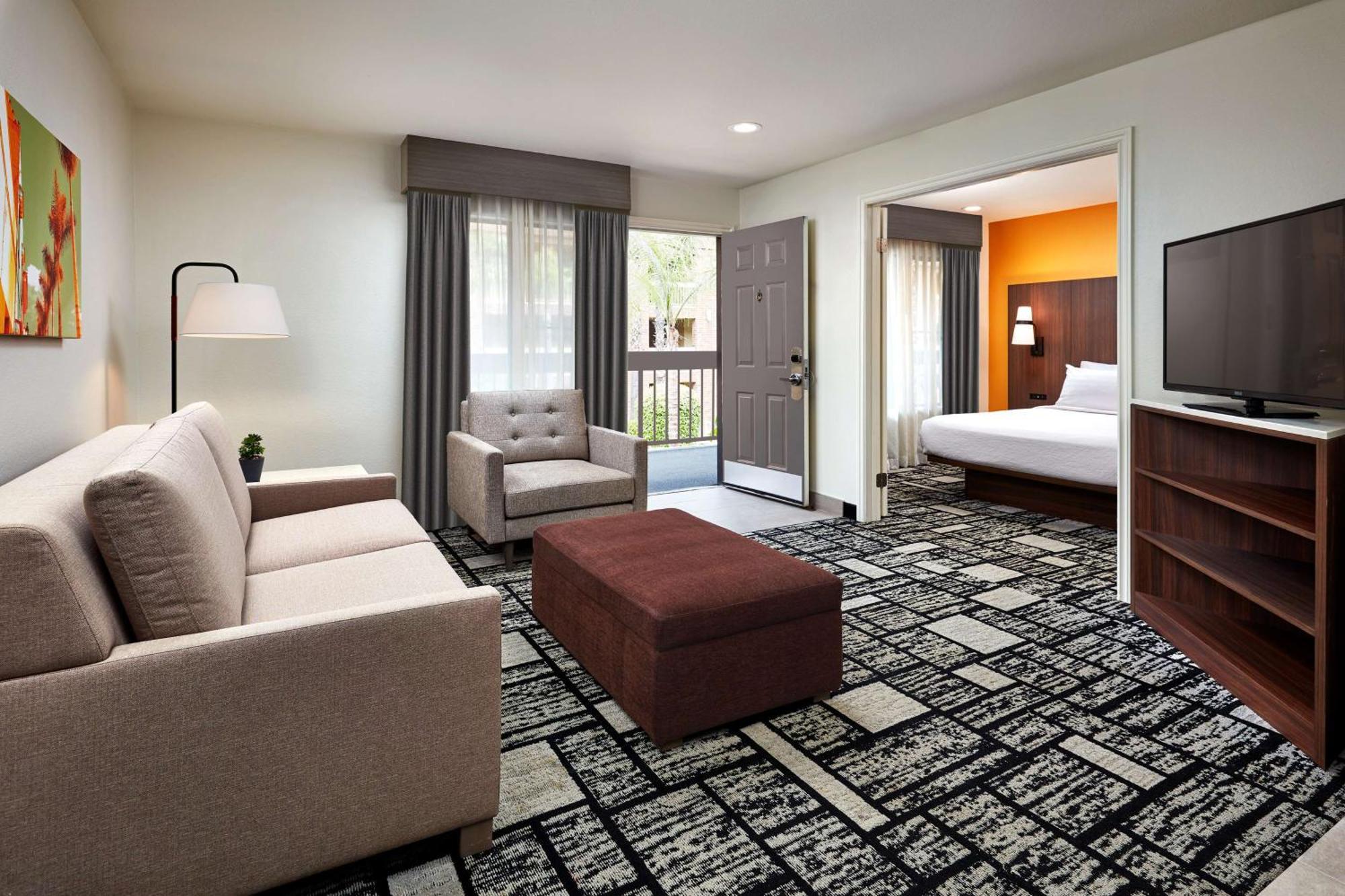 Best Western Plus Meridian Inn & Suites, Anaheim-Ориндж Екстериор снимка