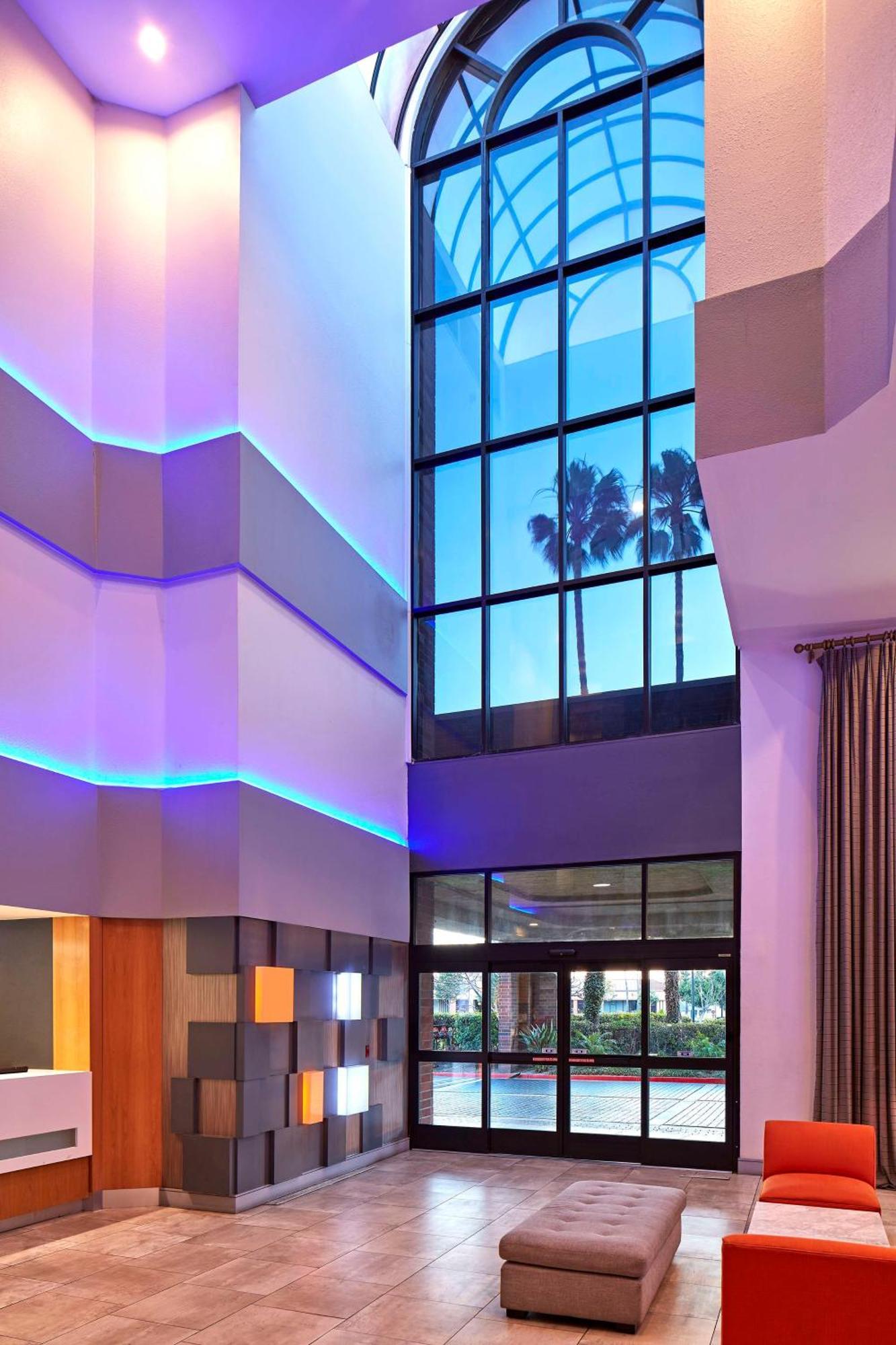 Best Western Plus Meridian Inn & Suites, Anaheim-Ориндж Екстериор снимка